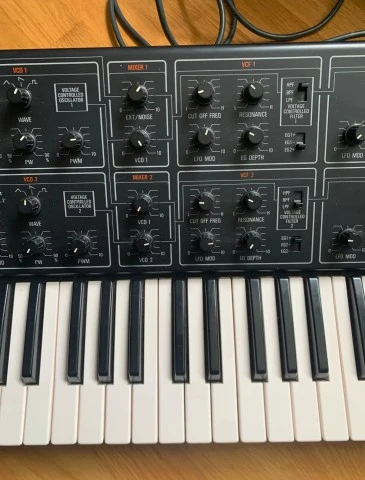 Yamaha CS-15 Duophonic Synthesizer