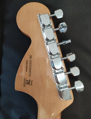 70's Stratocaster 70th anniversary VINT II 