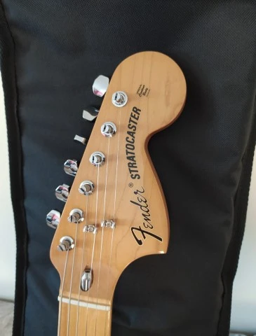 70's Stratocaster 70th anniversary VINT II 