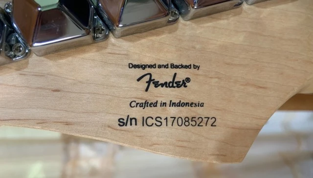 Fender Squier Bullet Strato Bundle 
