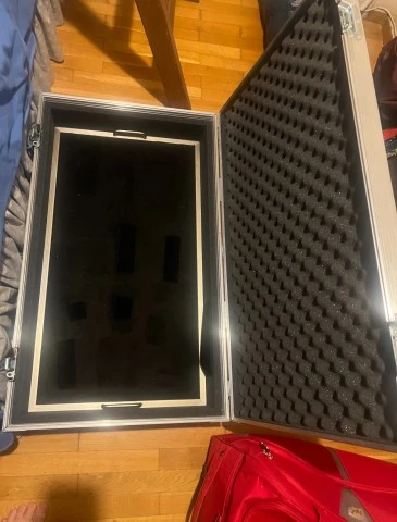 Flight Case / Θήκη Μεταφοράς με Custom Foam – Ιδανική γ