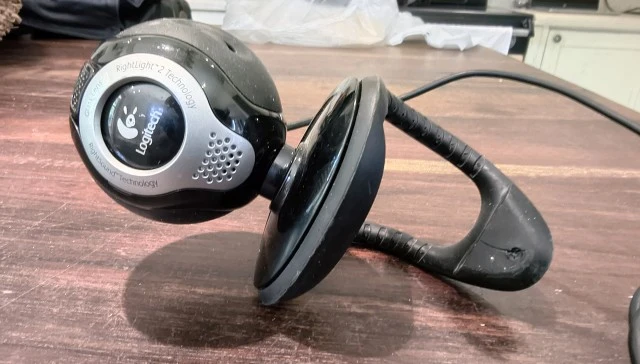  Logitech QuickCam Communicate Deluxe