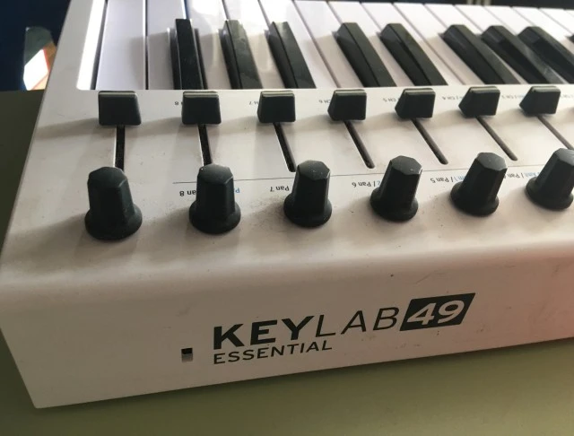 Arturia Keylab Essential 49