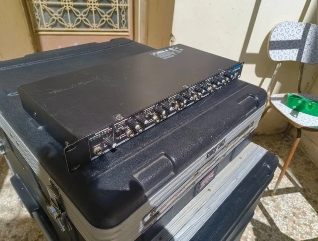 Ενισχυτής ακουστικών Alesis MultiMix 6 Cue 