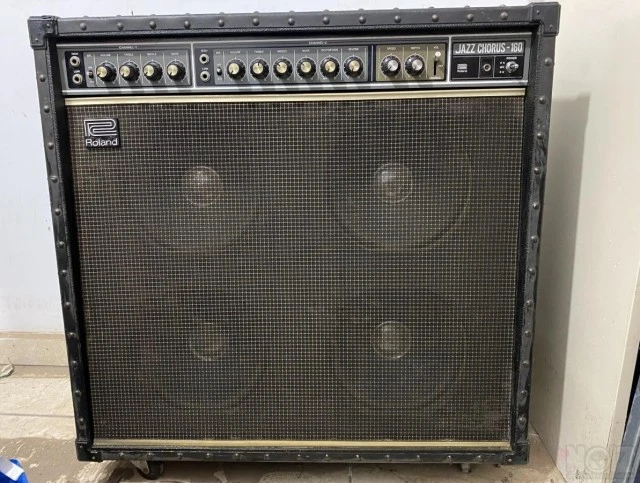 Roland 160 jazz chorus