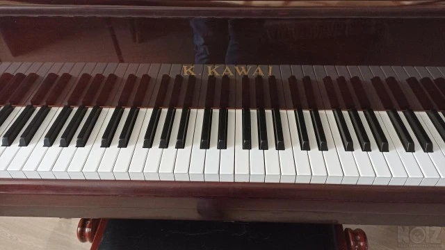 Κλασικό πιάνο K.KAWAI (KG-3C) με ουρά