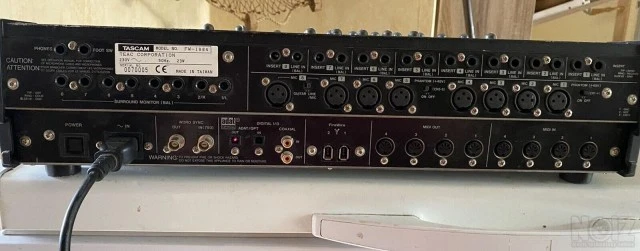 Tascam FW-1884 + 2 FE-8