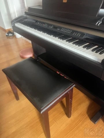 Yamaha Clavinova CLP-230
