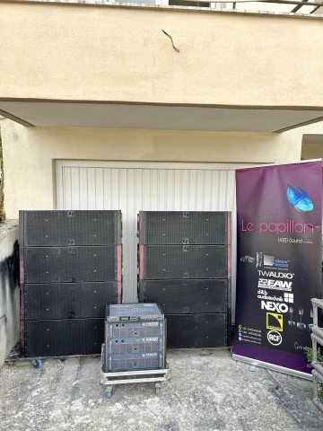Electro voice p3000 and p2000