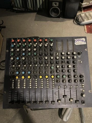 StudioMaster 8 into 4 Rack Mount Analog 