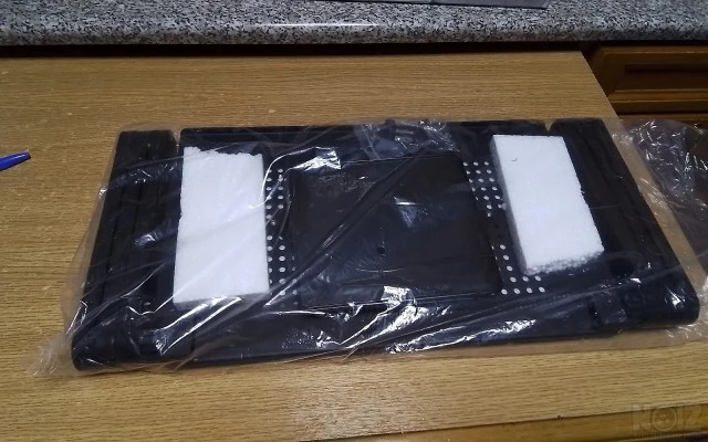 Πτυσσόμενη βάση laptop