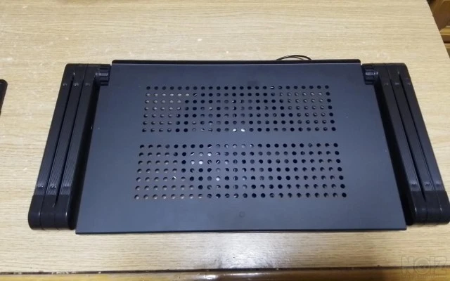 Πτυσσόμενη βάση laptop