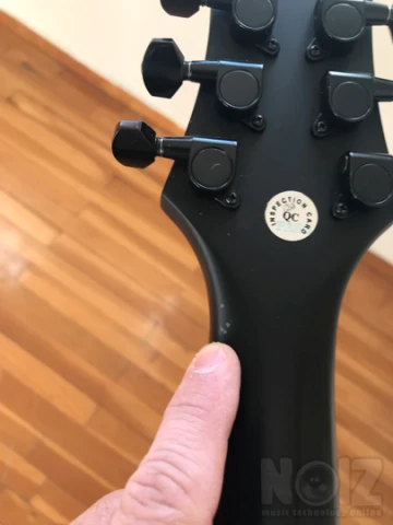Kramer Assault 220 (2016) - Gloss Black 