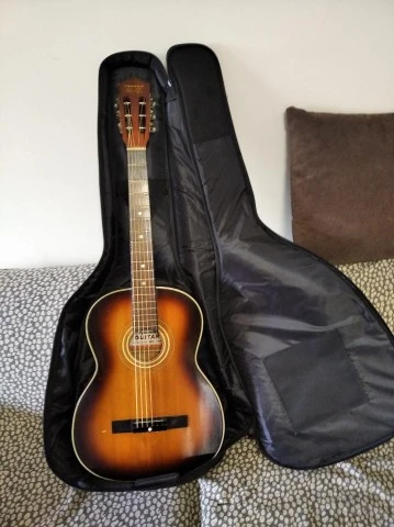 Classical Acoustic Guitar Yamaha Dynamic 10A 1960s
