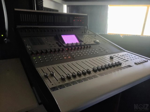 Tascam DM 3200 + IF-FW/DM MKII