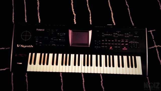 Roland V-Synth version 2.0 + Roland VC-1