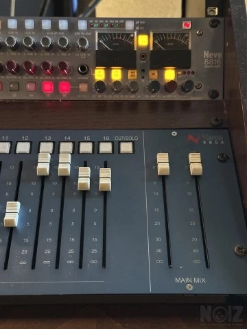 AMS Neve 8816 Summing & Neve 8804 Fader 
