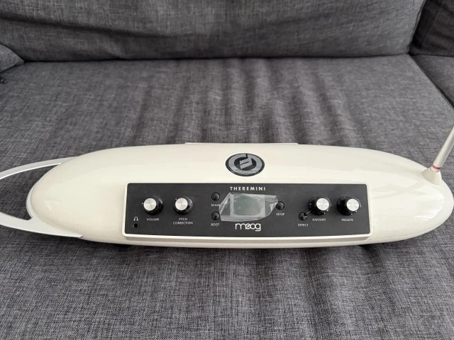 Moog Theremini