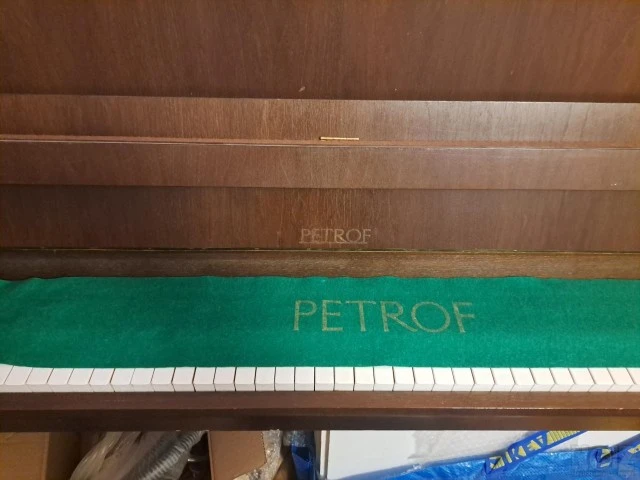 PETROF πιάνο όρθιο καφέ