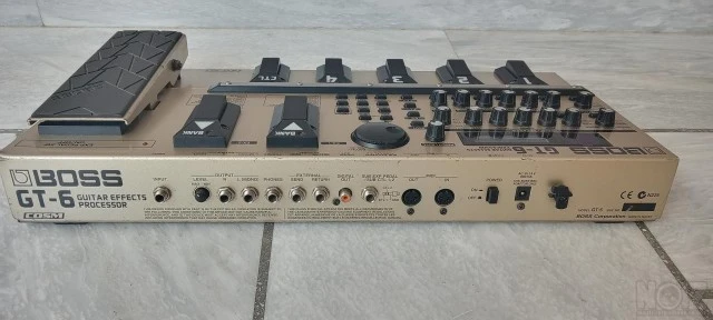 Πεταλιέρα BOSS GT-6