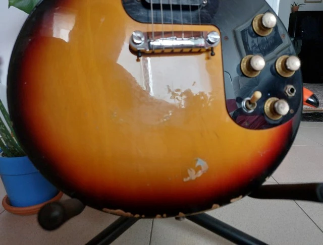 1970’s MIJ Sunburst Gibson Melody Maker 