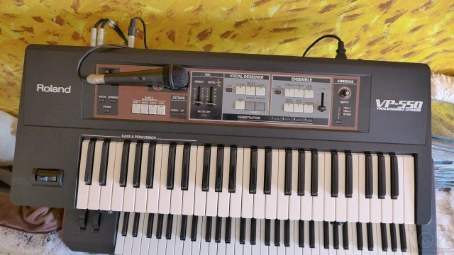 Roland VP-550