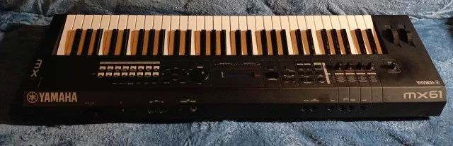 Yamaha Mx61