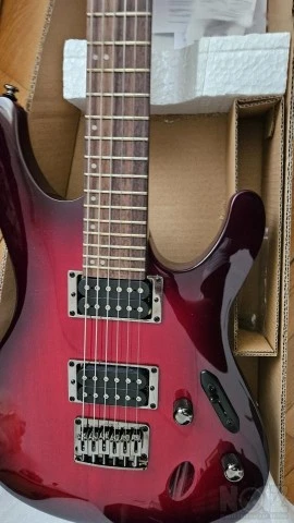 Ibanez S521