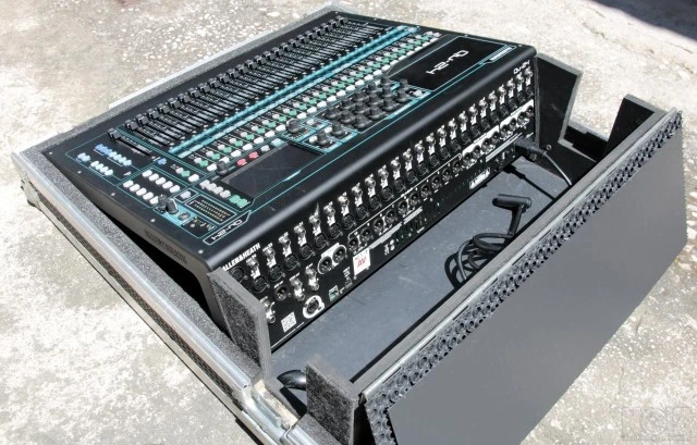 Allen Heath QU-24, Ψηφιακή Κονσόλα
