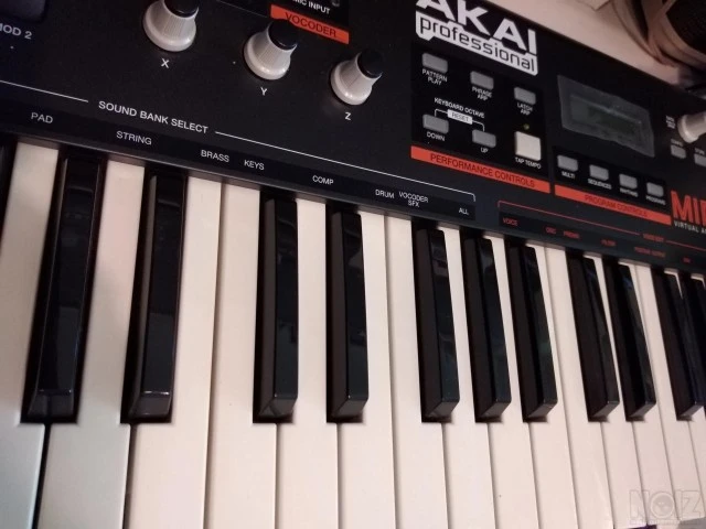 Akai MINIAK - Virtual Analog Synthesizer