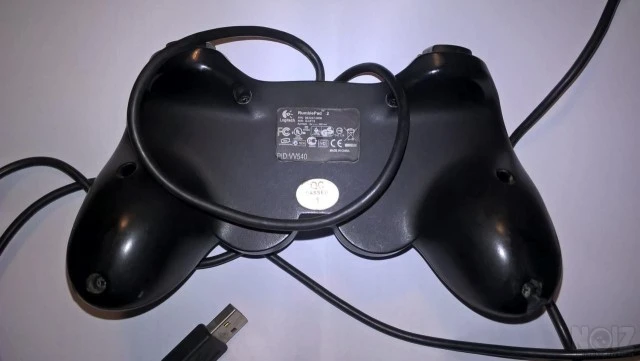 Logitech Rumblepad 2 gamepad