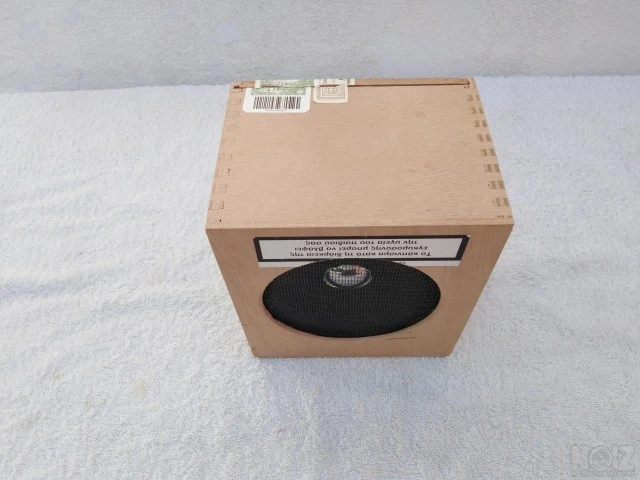 Habana cigar box amp 2.5 W (battery 9V /
