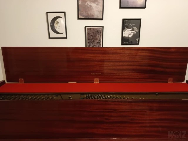 Πιάνο Schubert M-7 (Μαόνι)
