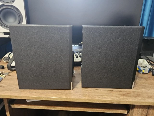 Eve audio sc205