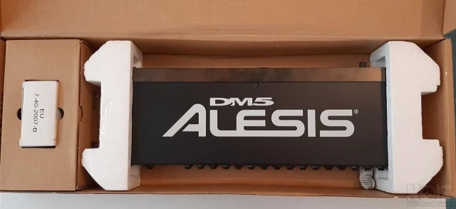 Alesis DM5 με Surge Cymbals
