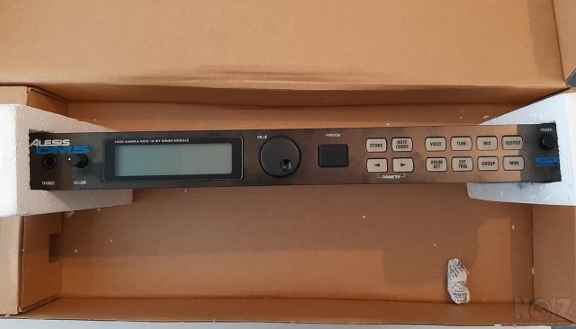 Alesis DM5 με Surge Cymbals