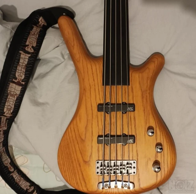 Warwick 5 Corvette Std fretless Made in 