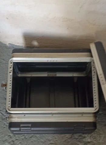 Rack για ενισχυτή κονσόλα