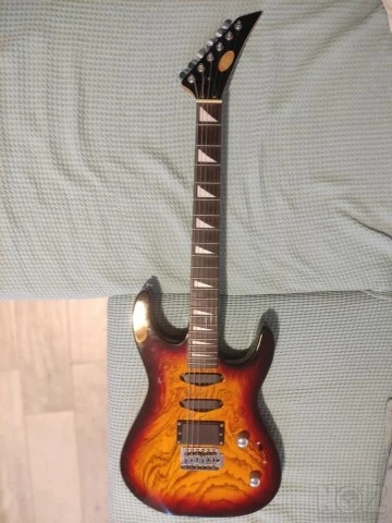 Stagg i300 strat style