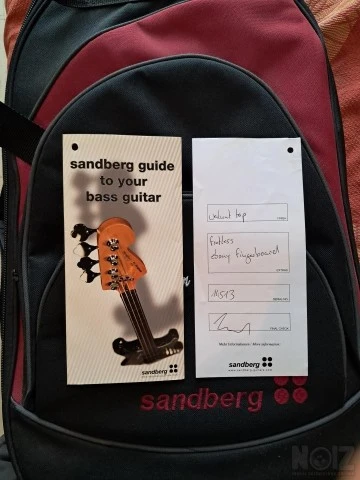Sandberg Panther 5 fretless 35