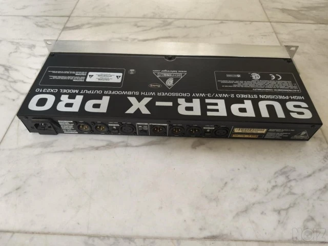 Behringer Super X Pro