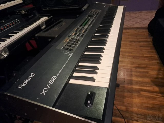 Roland XV88