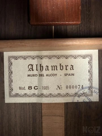 Alhambra 8c + Hardcase