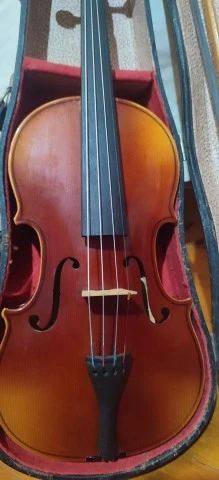 Antonius Stradivarius Cremonensis Faciebat Anno 1713 Cz