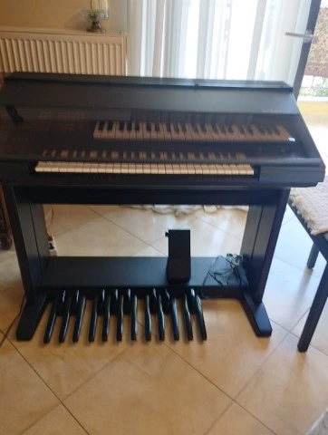Yamaha HS6 Electone