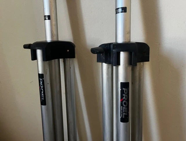 Yamaha EMX5000-12, 2x Yamaha 115IV, 2x Proel Stand