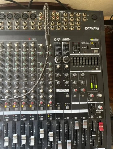 Yamaha EMX5000-12, 2x Yamaha 115IV, 2x Proel Stand