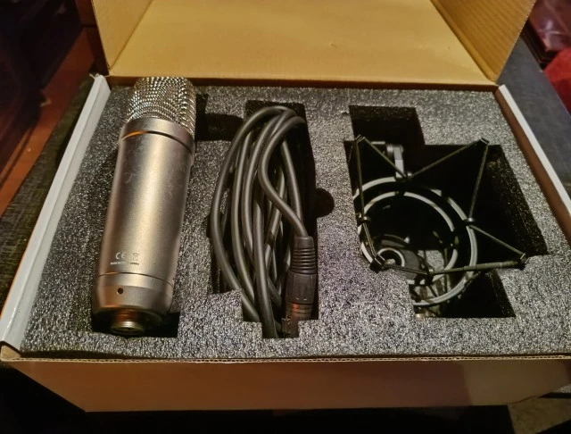 Behringer TM1