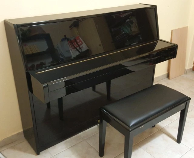 Όρθιο πιάνο Yamaha C110A