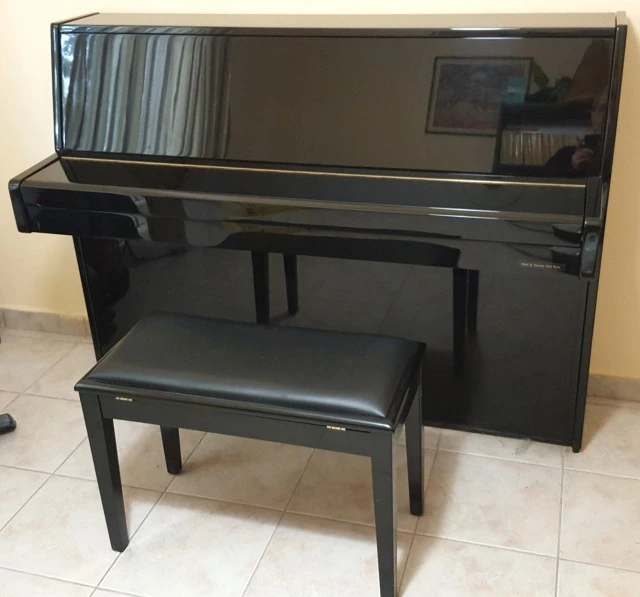 Όρθιο πιάνο Yamaha C110A